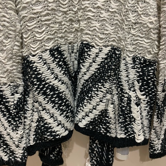 Sweater - Picture 6 of 8